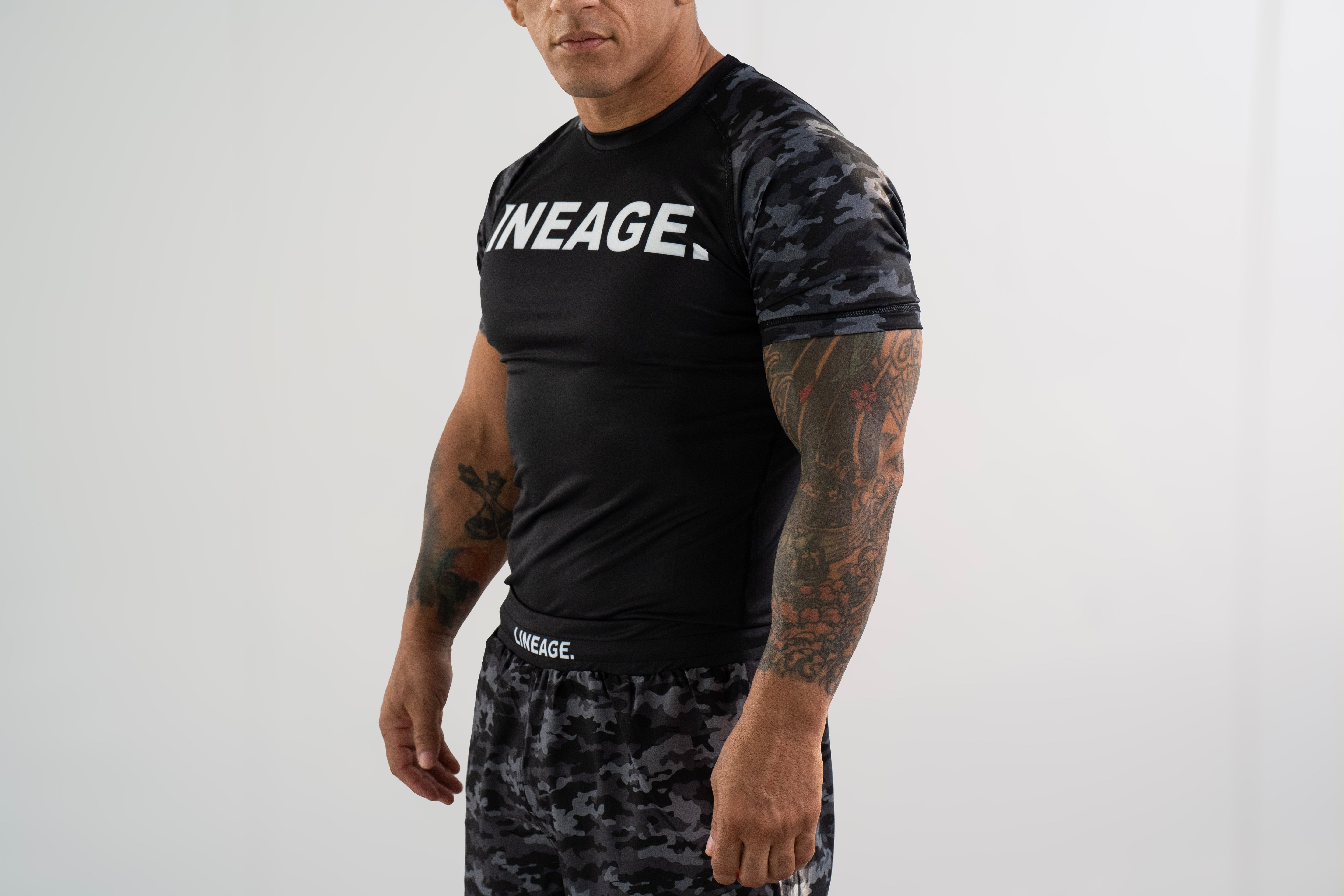 Men's Rash Guard Top — Black Camo