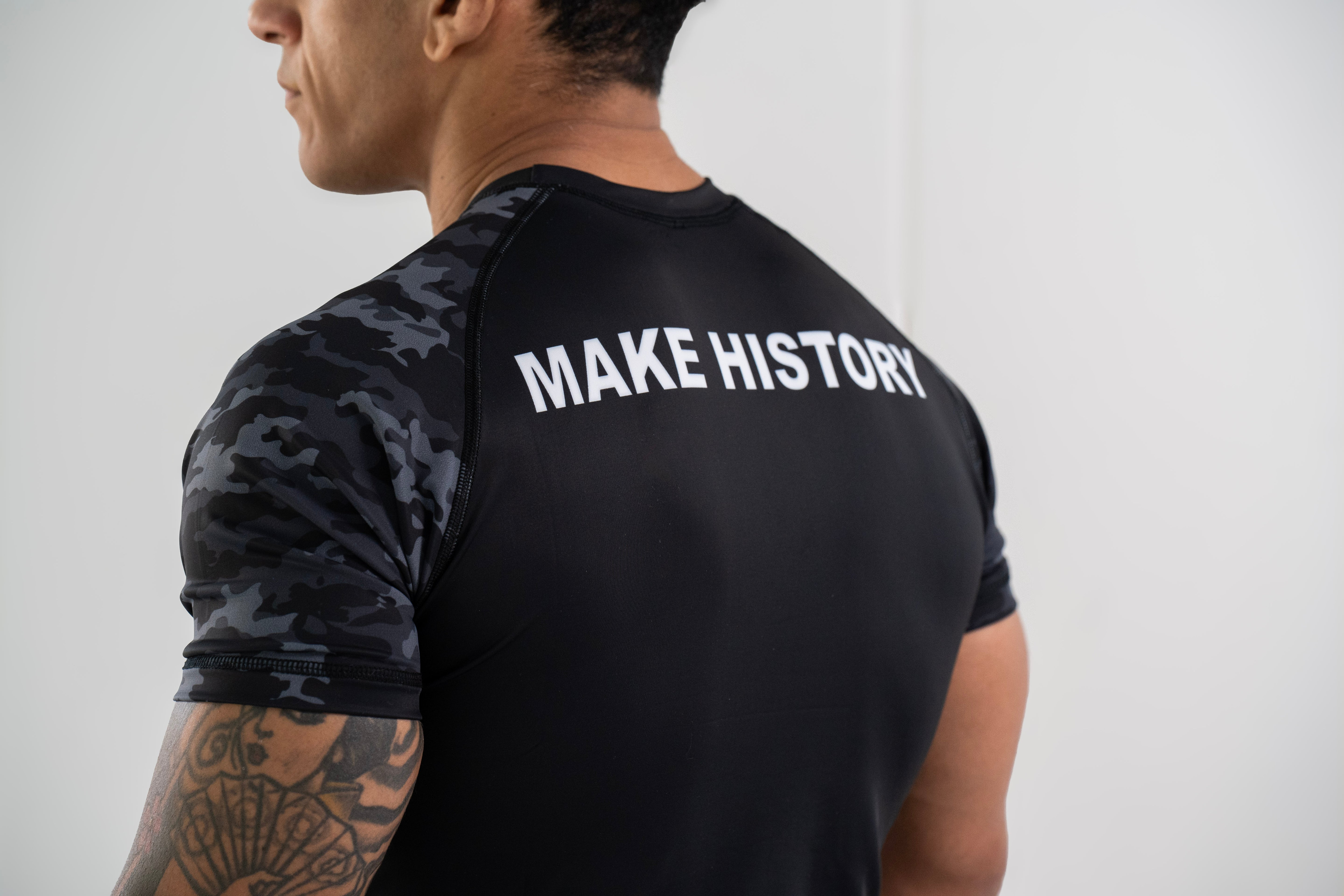 Men's Rash Guard Top — Black Camo