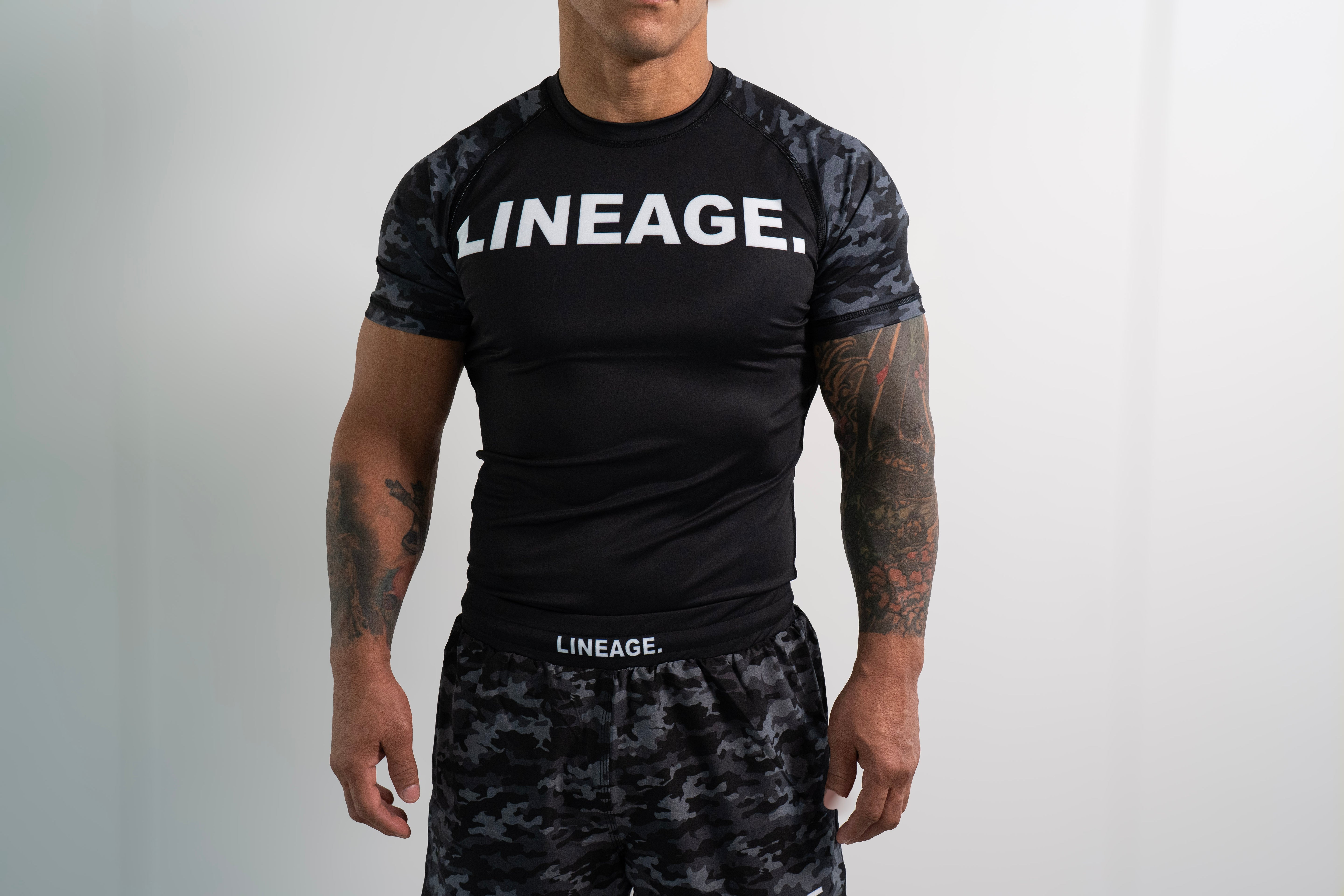 Men's Rash Guard Top — Black Camo