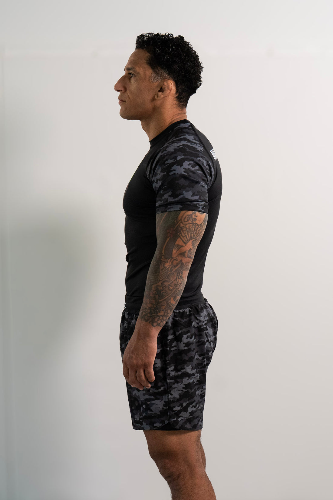 Men's Rash Guard Top — Black Camo